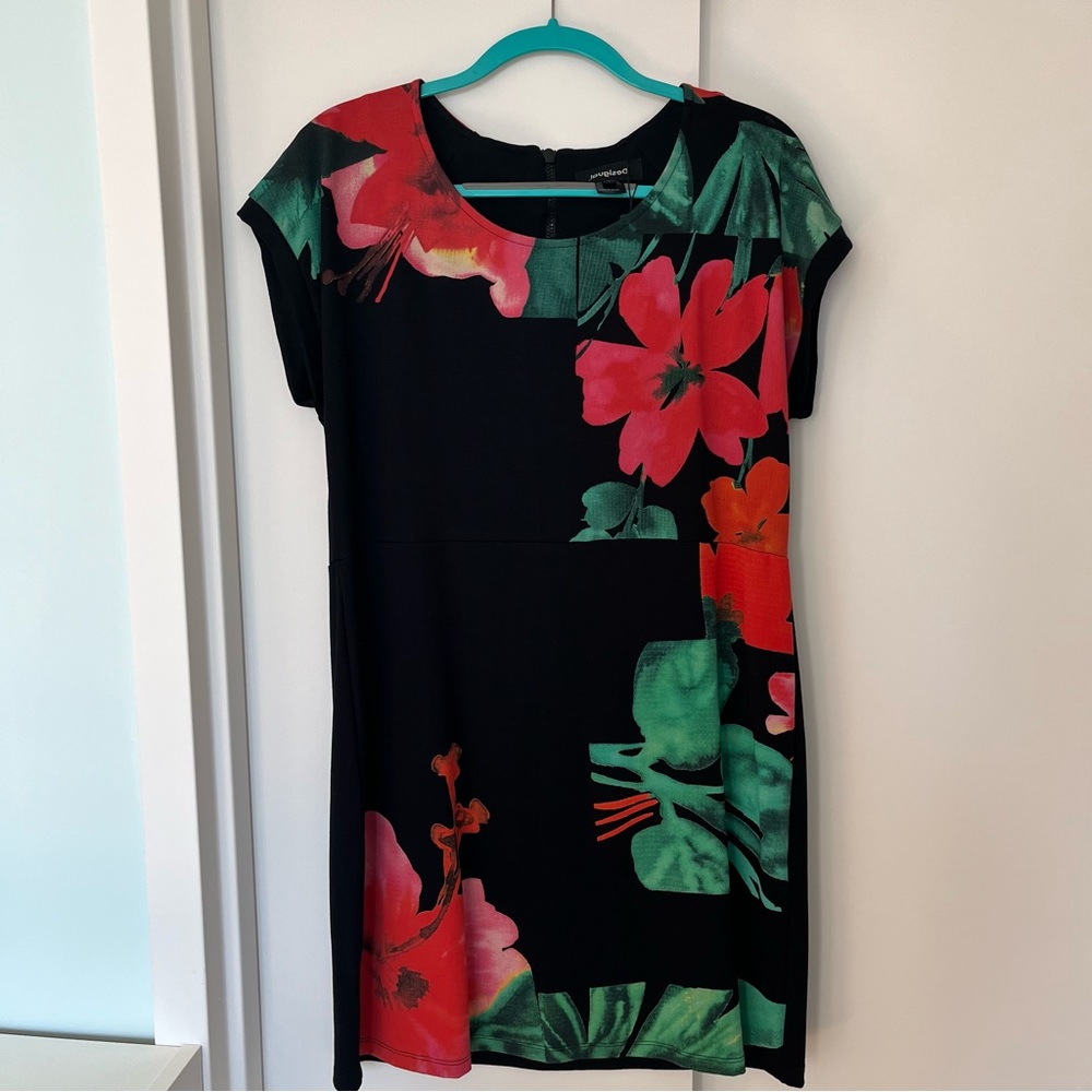 Black red floral Desigual short sleeve dress